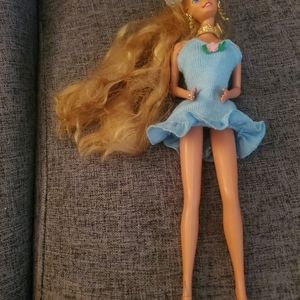 Vintage 1989 Barbie in knitted dress 🇺🇸